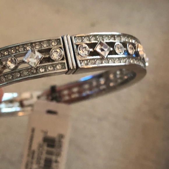 Art Deco Crystal Hinged Bracelet - Picture 4 of 5